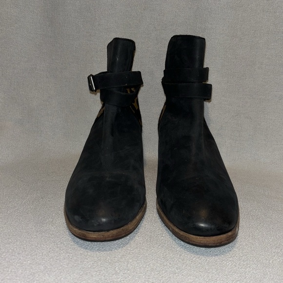 BODEN women’s black leather and cheetah heeled ankle boot size 39 - Picture 2 of 8